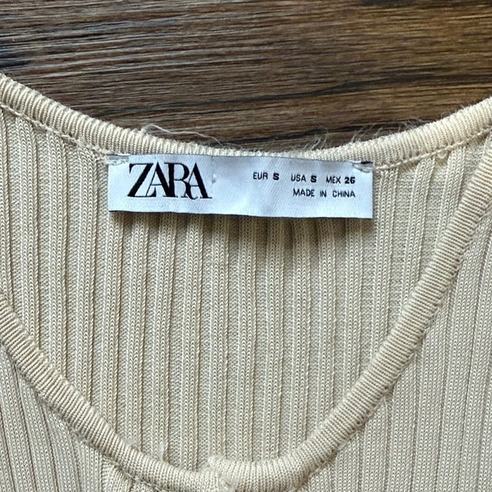Zara Cream Ribbed Button-Front Tank Top - Picture 4 of 6